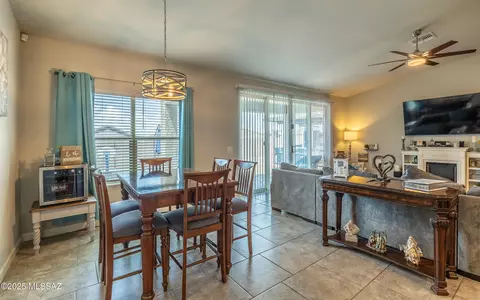 Dining - 454 W Grantham St, Vail, AZ 85641 photo 2 of 4