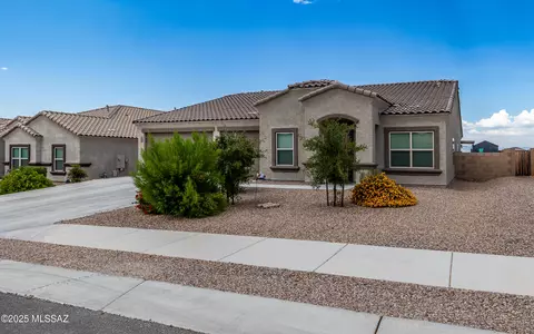 Exterior - 454 W Grantham St, Vail, AZ 85641 photo 4 of 10
