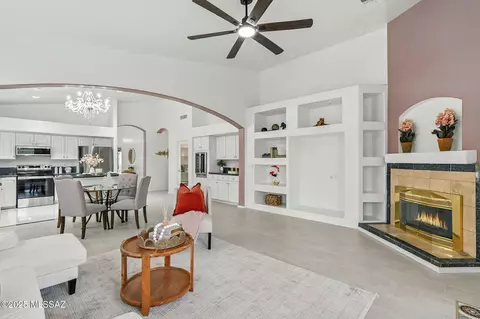7519 N Bradstreet Dr, Tucson, AZ 85743