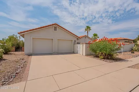 211 W Paseo Recortado, Green Valley, AZ 85614