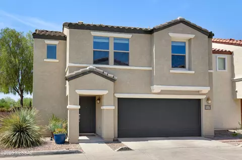 6070 S Hawks Hollow Ct, Tucson, AZ 85747