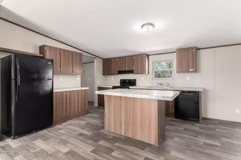 11170 W Critty Ln, Tucson, AZ 85743