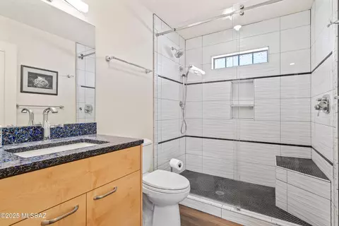 Bath - 2302 N Norton Ave, Tucson, AZ 85719 photo 4 of 4