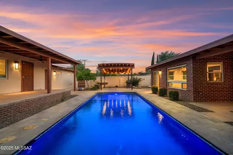 2302 N Norton Ave, Tucson, AZ 85719
