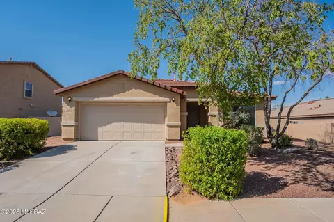 3631 E Foxtrotter Rd, Tucson, AZ 85739