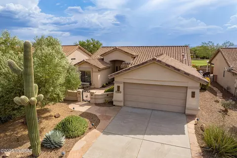 1880 E Desert Lark Pass, Green Valley, AZ 85614