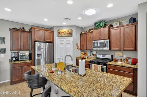 Kitchen - 14067 E Voss St, Vail, AZ 85641 photo 1 of 5