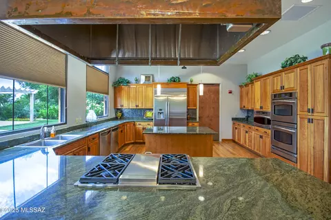 Kitchen - 14067 E Voss St, Vail, AZ 85641 photo 4 of 5