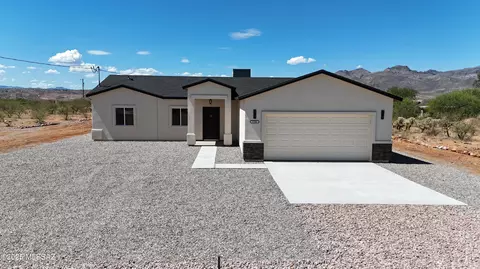 1786 Palestina Corte, Rio Rico, AZ 85648