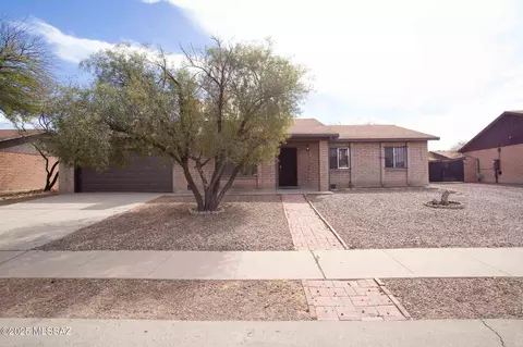 1831 W Oak Ridge Ct, Tucson, AZ 85746