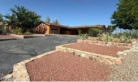 876 S La Mesa Dr, Benson, AZ 85602