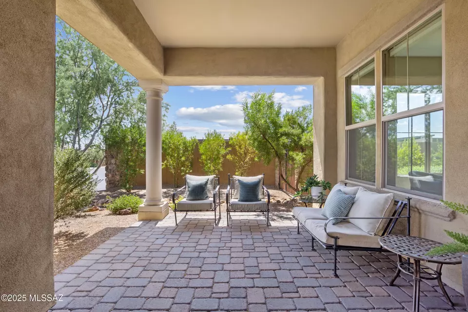 Exterior - 14045 N Crooked Creek Dr, Marana, AZ 85658 photo 5 of 10