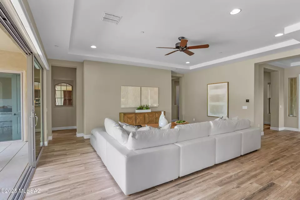 Living - 14045 N Crooked Creek Dr, Marana, AZ 85658 photo 1 of 1
