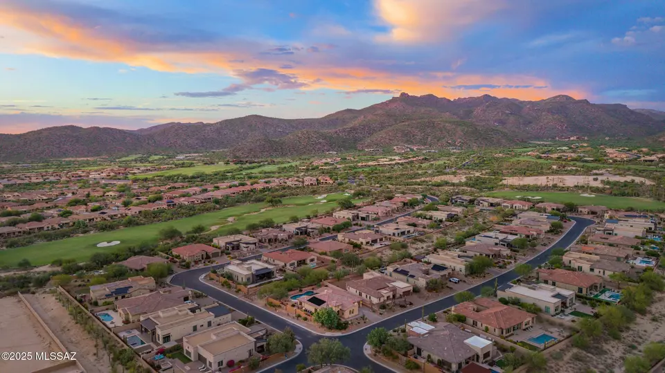 View/Area - 14045 N Crooked Creek Dr, Marana, AZ 85658 photo 4 of 6