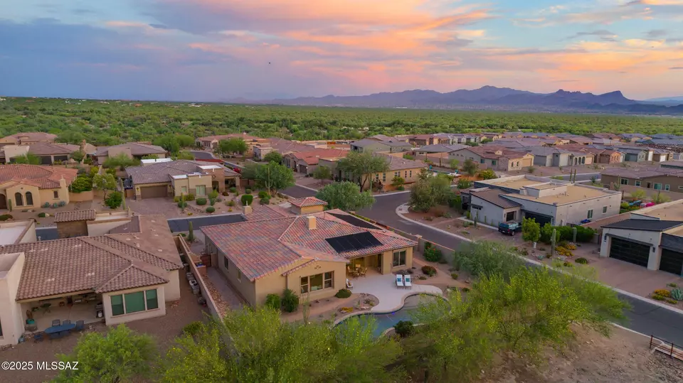 View/Area - 14045 N Crooked Creek Dr, Marana, AZ 85658 photo 2 of 6