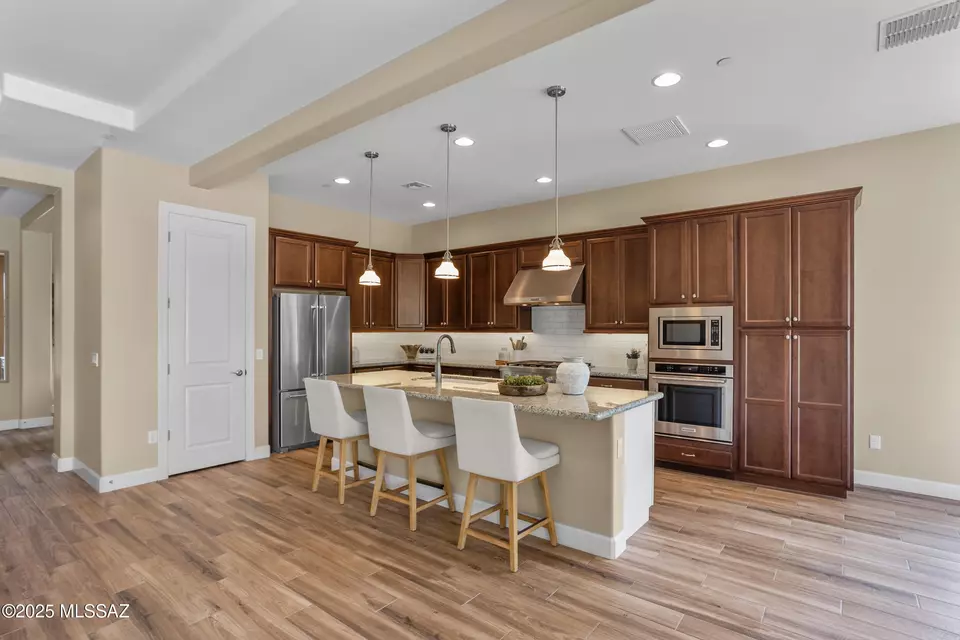 Kitchen - 14045 N Crooked Creek Dr, Marana, AZ 85658 photo 4 of 4