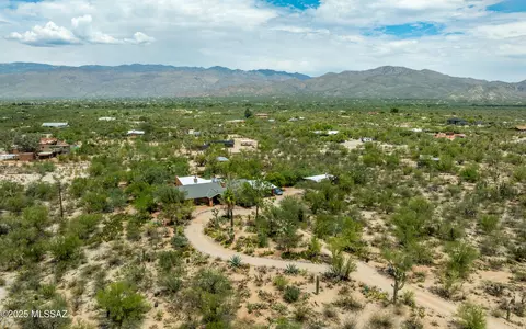 View/Area - 12345 E 8th St, Tucson, AZ 85748 photo 3 of 5