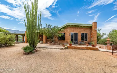 Exterior - 12345 E 8th St, Tucson, AZ 85748 photo 4 of 6