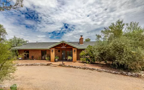 Exterior - 12345 E 8th St, Tucson, AZ 85748 photo 2 of 6