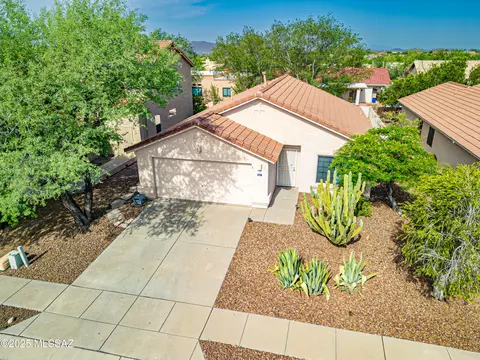 8681 N Frampton Pl, Tucson, AZ 85742 photo 3