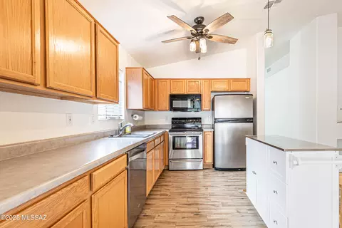 8681 N Frampton Pl, Tucson, AZ 85742 photo 9