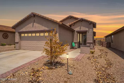 1112 W Pastora Peak Dr, Green Valley, AZ 85614