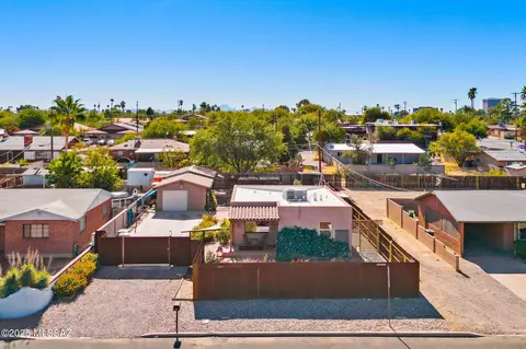 5520 E 1st St, Tucson, AZ 85711