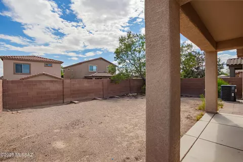Exterior - 7536 E Fair Meadows Loop, Tucson, AZ 85756 photo 3 of 4