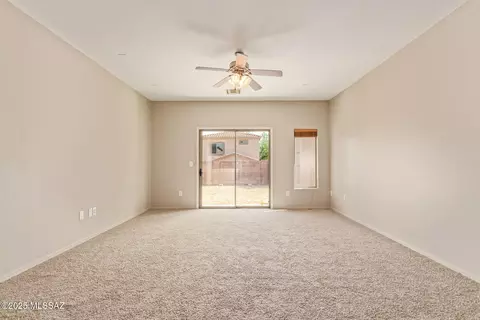 Living - 7536 E Fair Meadows Loop, Tucson, AZ 85756 photo 2 of 4