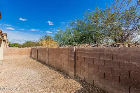 Exterior - 5234 E Desert Straw Ln, Tucson, AZ 85756 photo 6 of 6