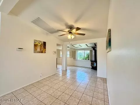 5242 E 2nd St, Tucson, AZ 85711 photo 10