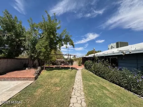 5242 E 2nd St, Tucson, AZ 85711 photo 36