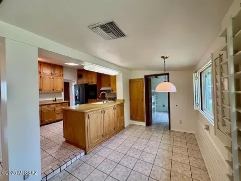 5242 E 2nd St, Tucson, AZ 85711 photo 16