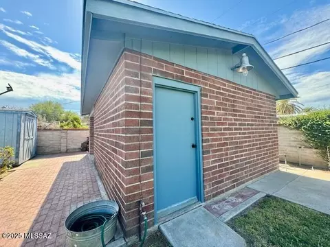 5242 E 2nd St, Tucson, AZ 85711 photo 39