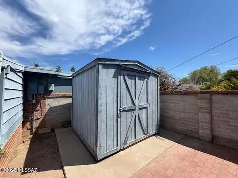 5242 E 2nd St, Tucson, AZ 85711 photo 32
