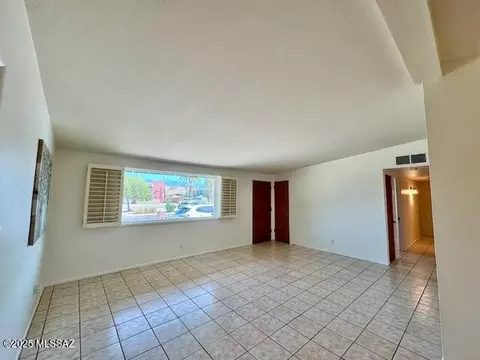 5242 E 2nd St, Tucson, AZ 85711 photo 6