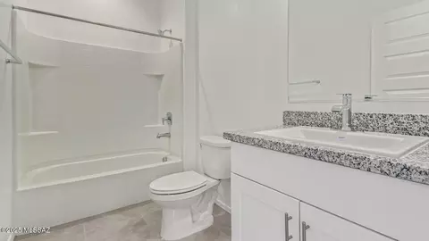 Bath - 6092 E Black Caviar Pl, Tucson, AZ 85756 photo 2 of 2