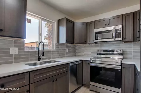 3601 S Calle Polar, Tucson, AZ 85730