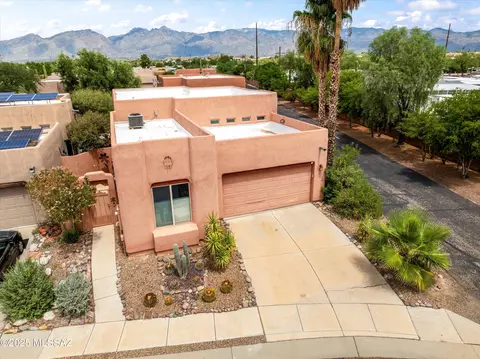 View/Area - 7682 E Sierra Park Loop, Tucson, AZ 85710 photo 1 of 3