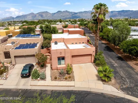 View/Area - 7682 E Sierra Park Loop, Tucson, AZ 85710 photo 2 of 3