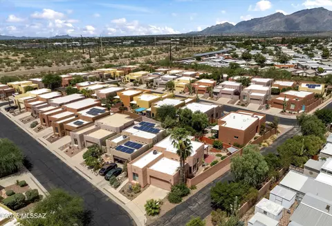 View/Area - 7682 E Sierra Park Loop, Tucson, AZ 85710 photo 3 of 3