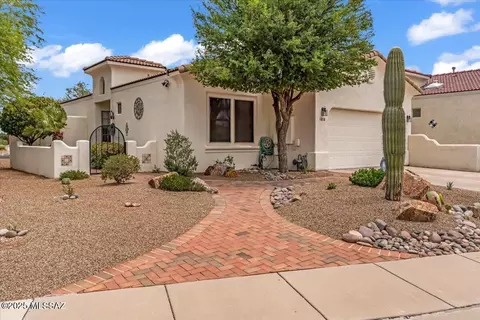 2127 S Via Alonso, Green Valley, AZ 85614