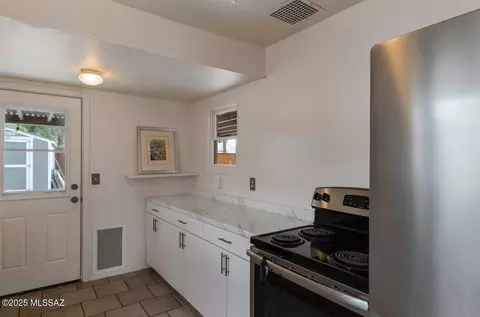 Kitchen - 3142 E 24th St, Tucson, AZ 85713 photo 1 of 2