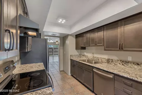 2525 E Prince Rd #58, Tucson, AZ 85716