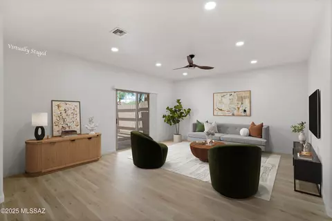 2067 W Cadbury Ct, Tucson, AZ 85713