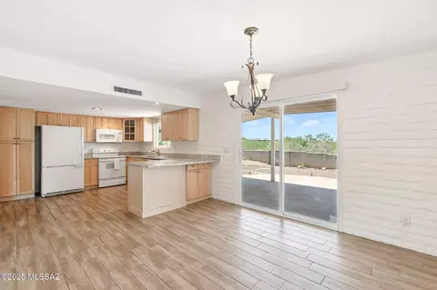 Kitchen - 522 E Windward Pl, Tucson, AZ 85704 photo 3 of 3