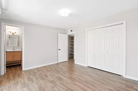 Bedroom - 522 E Windward Pl, Tucson, AZ 85704 photo 3 of 5