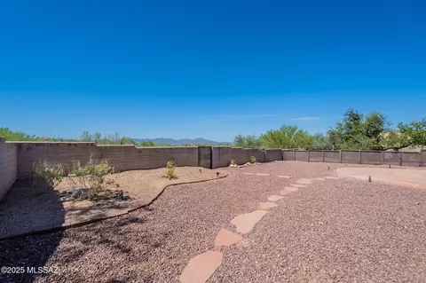 Exterior - 522 E Windward Pl, Tucson, AZ 85704 photo 5 of 6