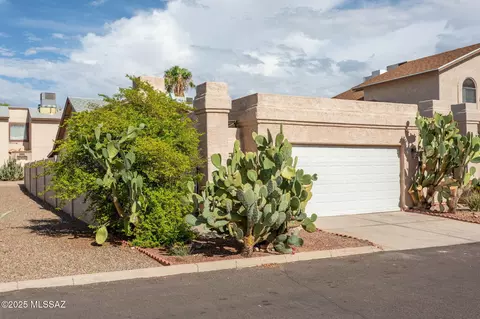 8744 N Auriga Way, Tucson, AZ 85742