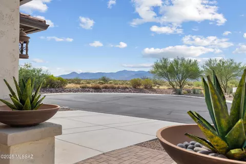 61060 E Arroyo Grande Dr, Oracle, AZ 85623